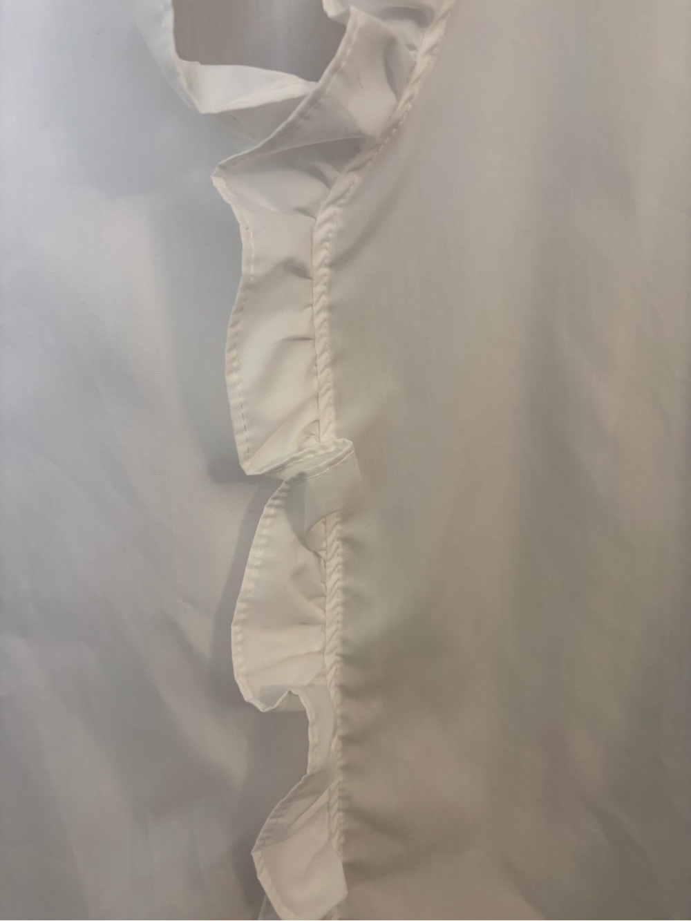 Women’s Plus Size  Classic White Blouse-Ruffled Neckline /Front Sz 3XL - Picture 3 of 10